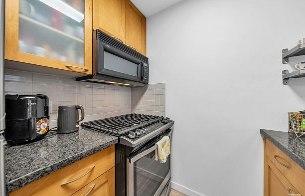 1001 989 Richards Street Downtown VW