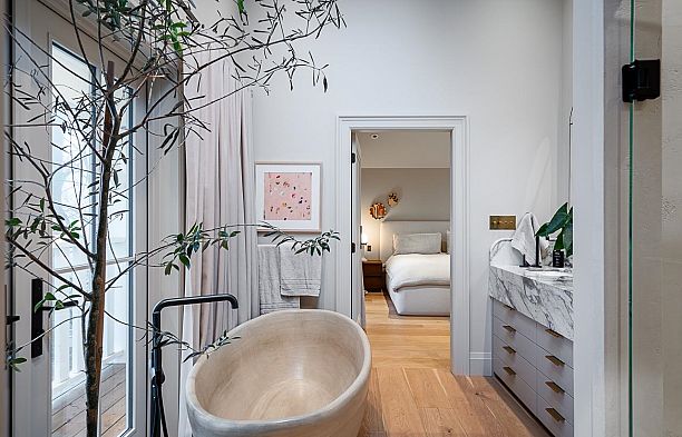 3575 Mayfair Avenue Dunbar