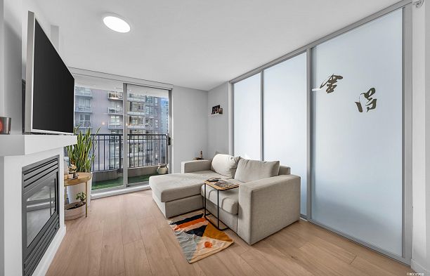 1001 989 Richards Street Downtown VW