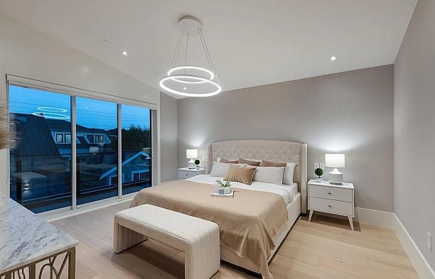 1 2128 W 21st Avenue Arbutus