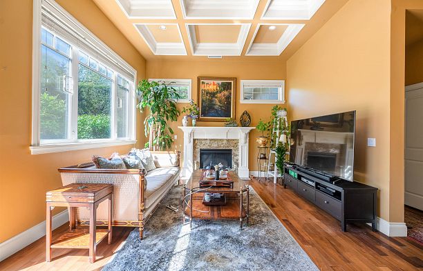 6261 Adera Street South Granville