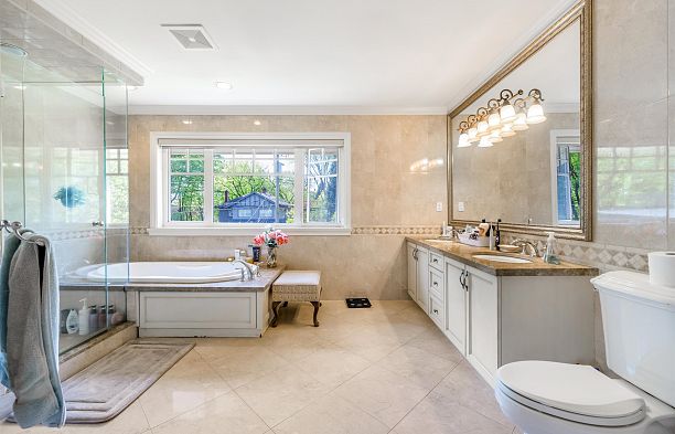 6261 Adera Street South Granville