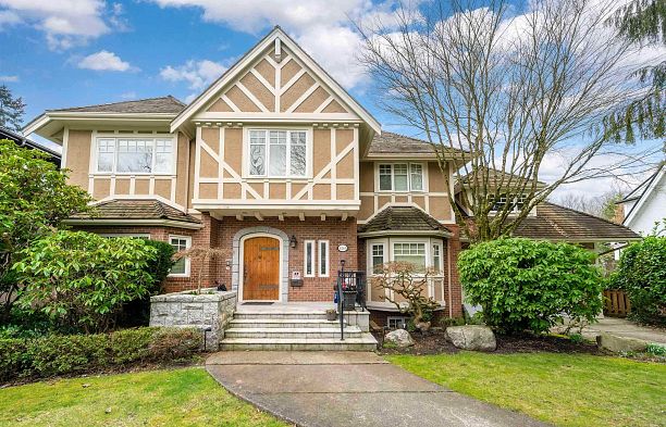 6261 Adera Street South Granville