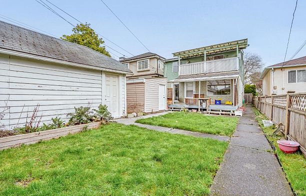 3555 Trafalgar Street Arbutus