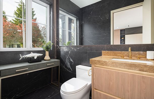 6664 Balsam Street S.W. Marine