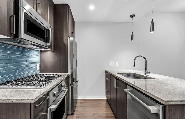 202 38 W 1st Avenue False Creek