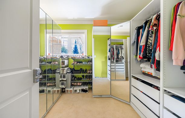 6261 Adera Street South Granville