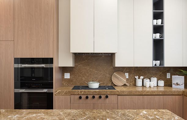 6664 Balsam Street S.W. Marine