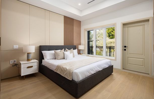 6664 Balsam Street S.W. Marine