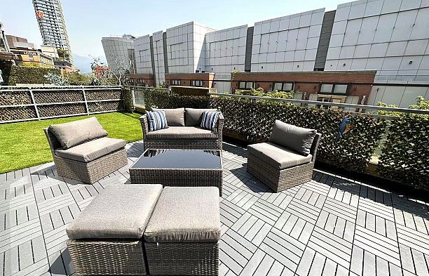 311 555 Abbott Street Downtown VW