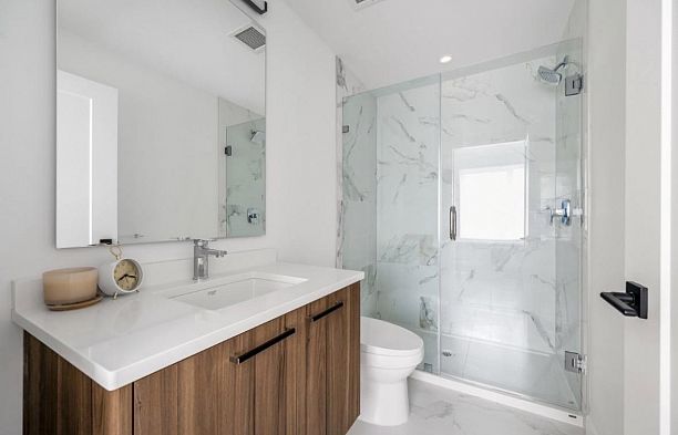 312 6859 Cambie Street South Cambie