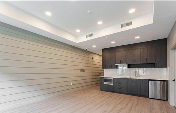 312 6859 Cambie Street South Cambie