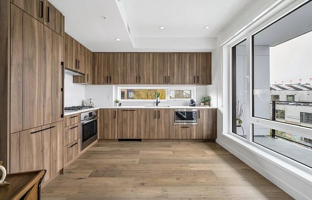 312 6859 Cambie Street South Cambie