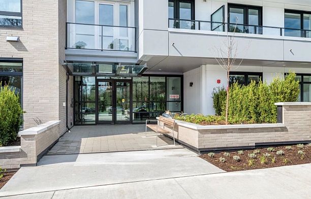 312 6859 Cambie Street South Cambie