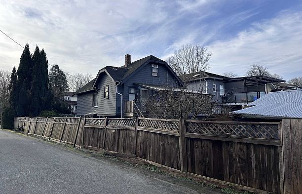 175 E 39th Avenue Main