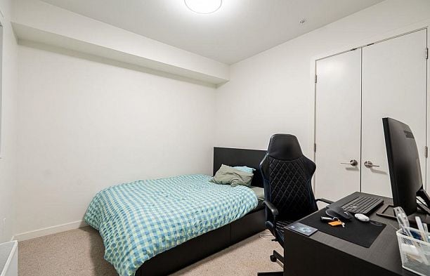 520 5955 Birney Avenue University VW