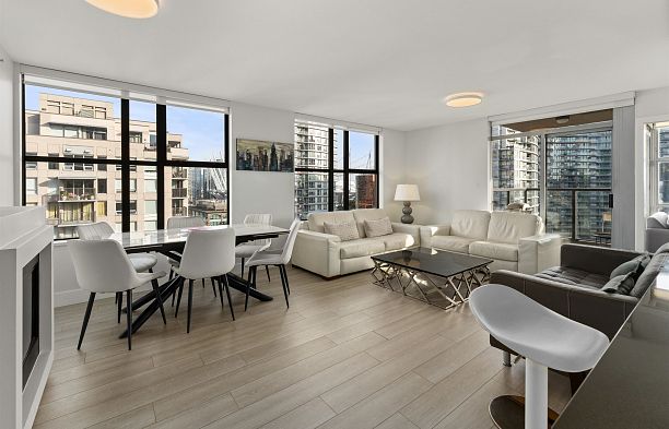 1902 989 Beatty Street Yaletown