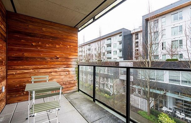 520 5955 Birney Avenue University VW