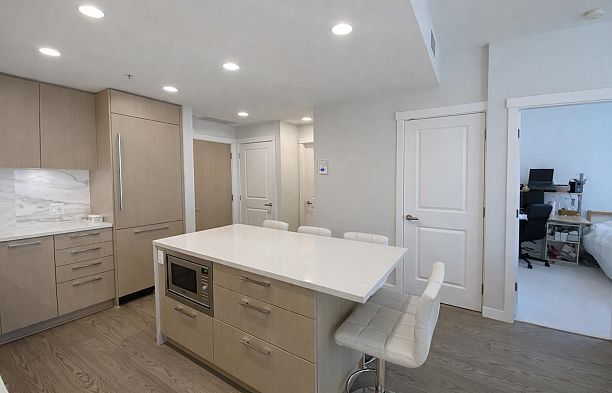 434 3563 Ross Drive University VW