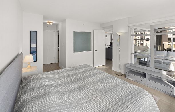 1902 989 Beatty Street Yaletown