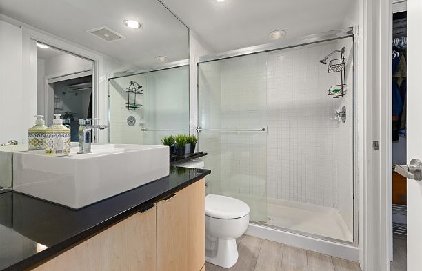 1902 989 Beatty Street Yaletown