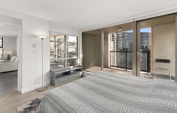 1902 989 Beatty Street Yaletown