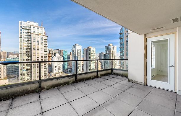 2403 969 Richards Street Downtown VW