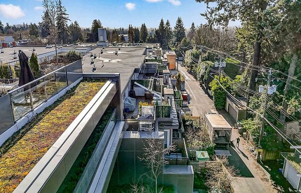 PH7 5555 Dunbar Street Dunbar