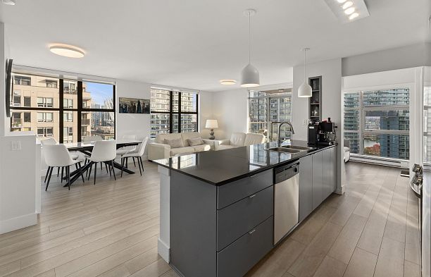 1902 989 Beatty Street Yaletown