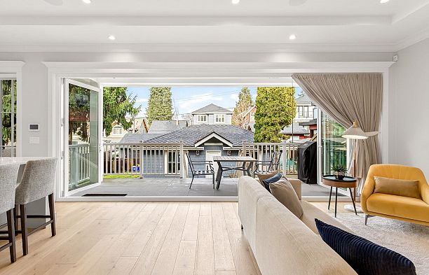 4089 W 19th Avenue Dunbar