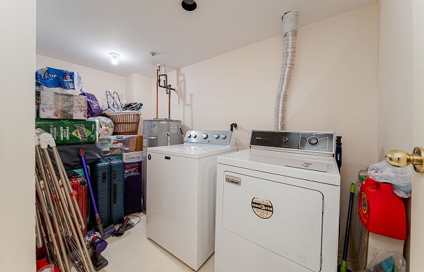 804 518 W 14th Avenue Fairview VW