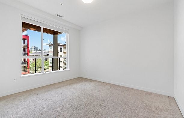 #410 3581 Ross Drive University VW