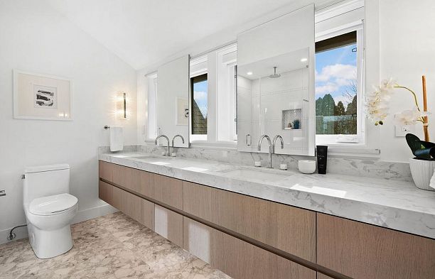 1141 W 33rd Avenue Shaughnessy