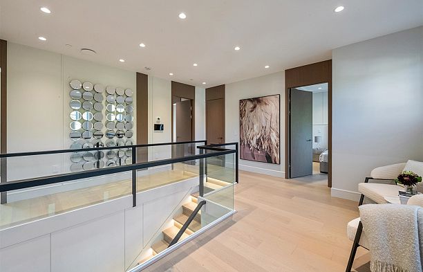 3852 W 50th Avenue Southlands