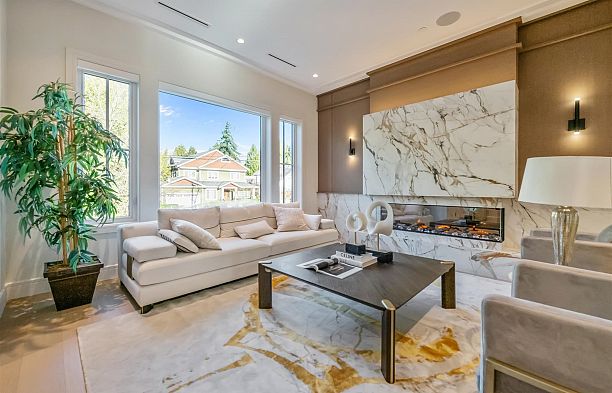 3852 W 50th Avenue Southlands