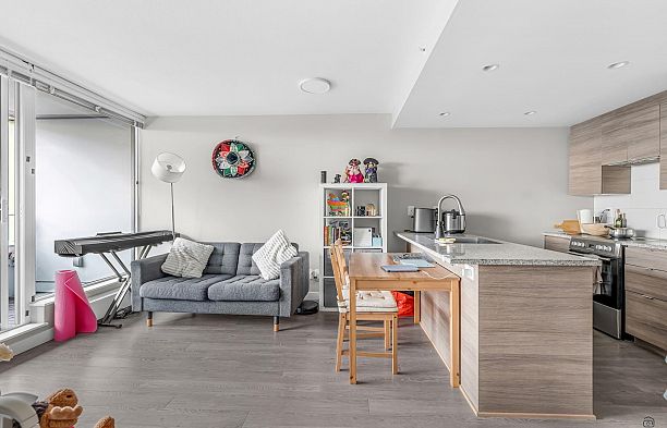 2605 488 SW Marine Drive Marpole