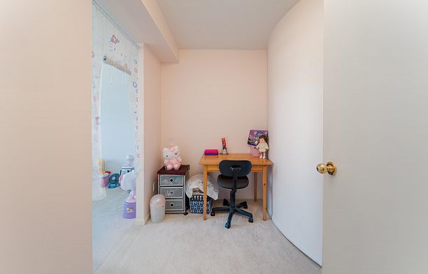 804 518 W 14th Avenue Fairview VW