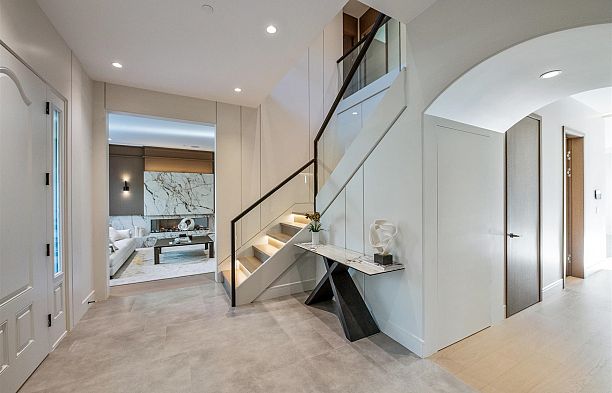 3852 W 50th Avenue Southlands