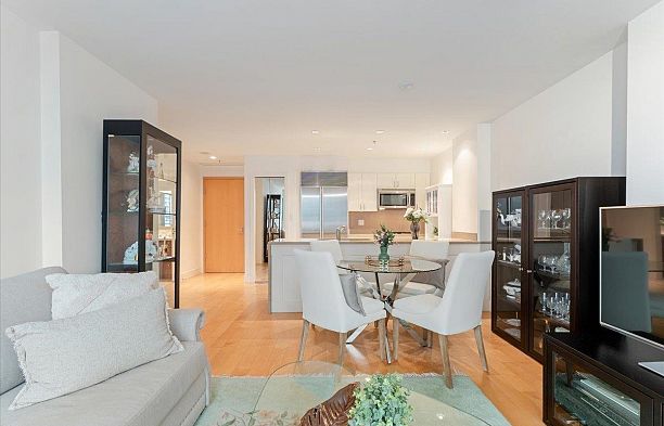 1008 590 Nicola Street Coal Harbour