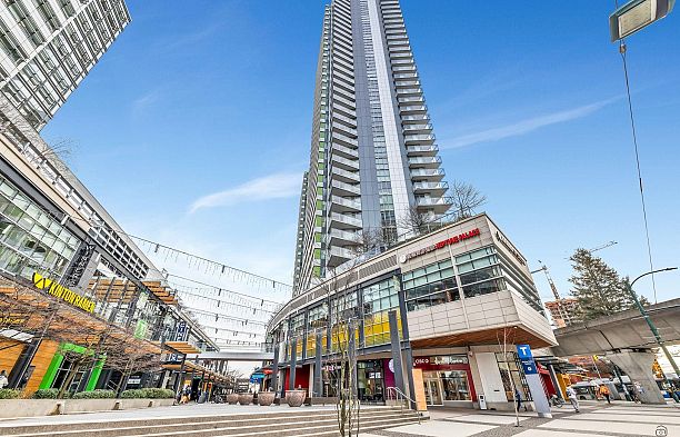 2605 488 SW Marine Drive Marpole