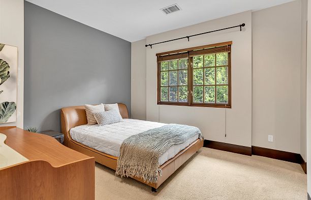 1807 Acadia Road University VW