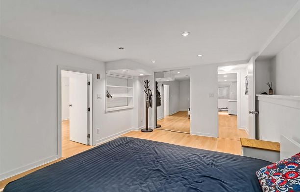 3322 W 38th Avenue Dunbar