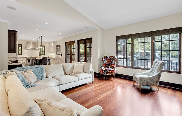 1807 Acadia Road University VW