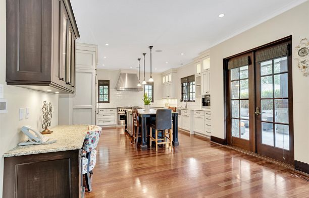 1807 Acadia Road University VW