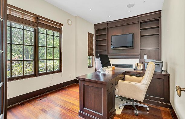 1807 Acadia Road University VW