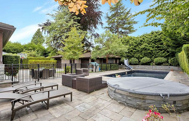 1807 Acadia Road University VW