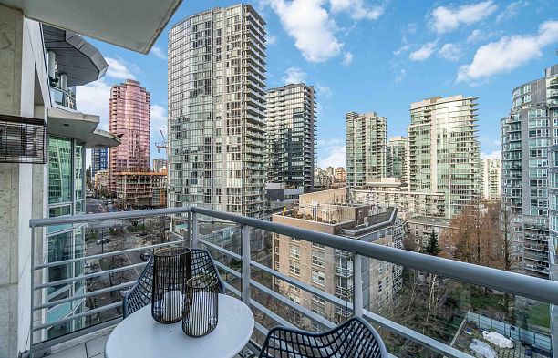 1008 590 Nicola Street Coal Harbour