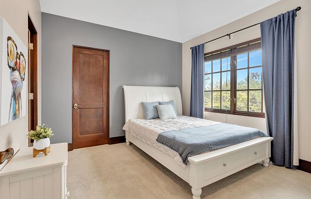 1807 Acadia Road University VW