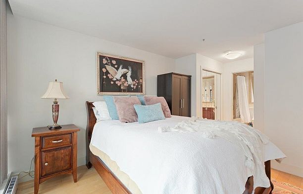 1008 590 Nicola Street Coal Harbour