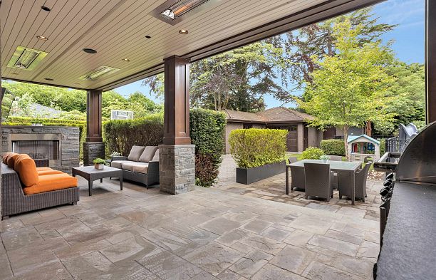 1807 Acadia Road University VW